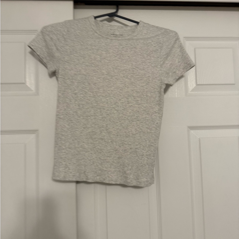 American Eagle Outfitters Light Gray Kids Tee